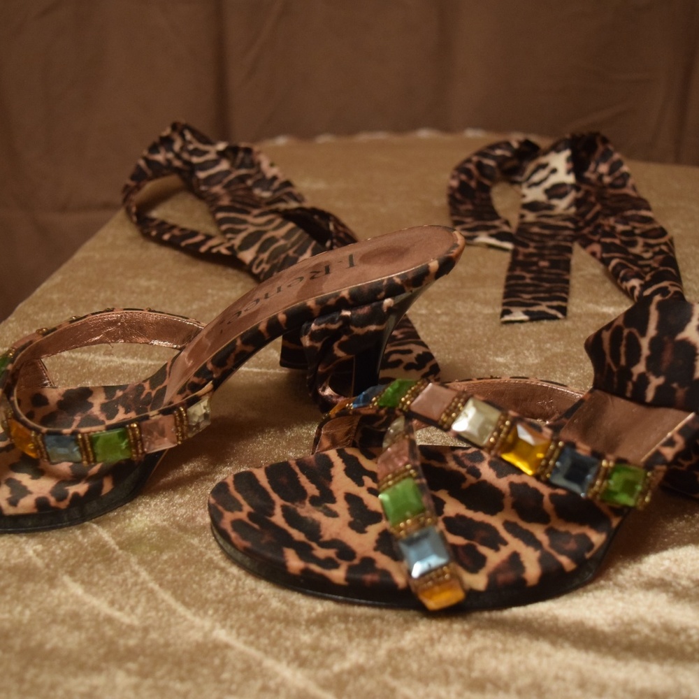 Sandals - Picture 2 of 3